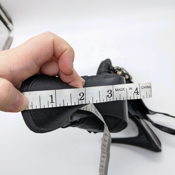 ✨3/$15 Moda Spana black bead embellished heel shoes 7 - Picture 11 of 12